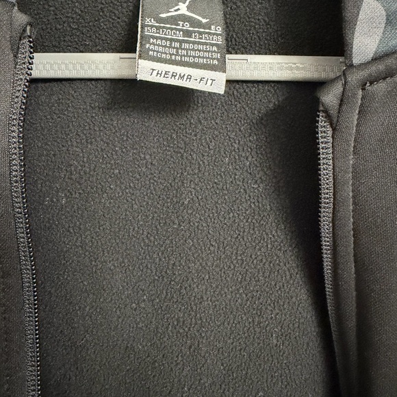 Jordan Jumpman Therma-FIT Youth Full-Zip Hoodie (Black/Camo) - Picture 7 of 8